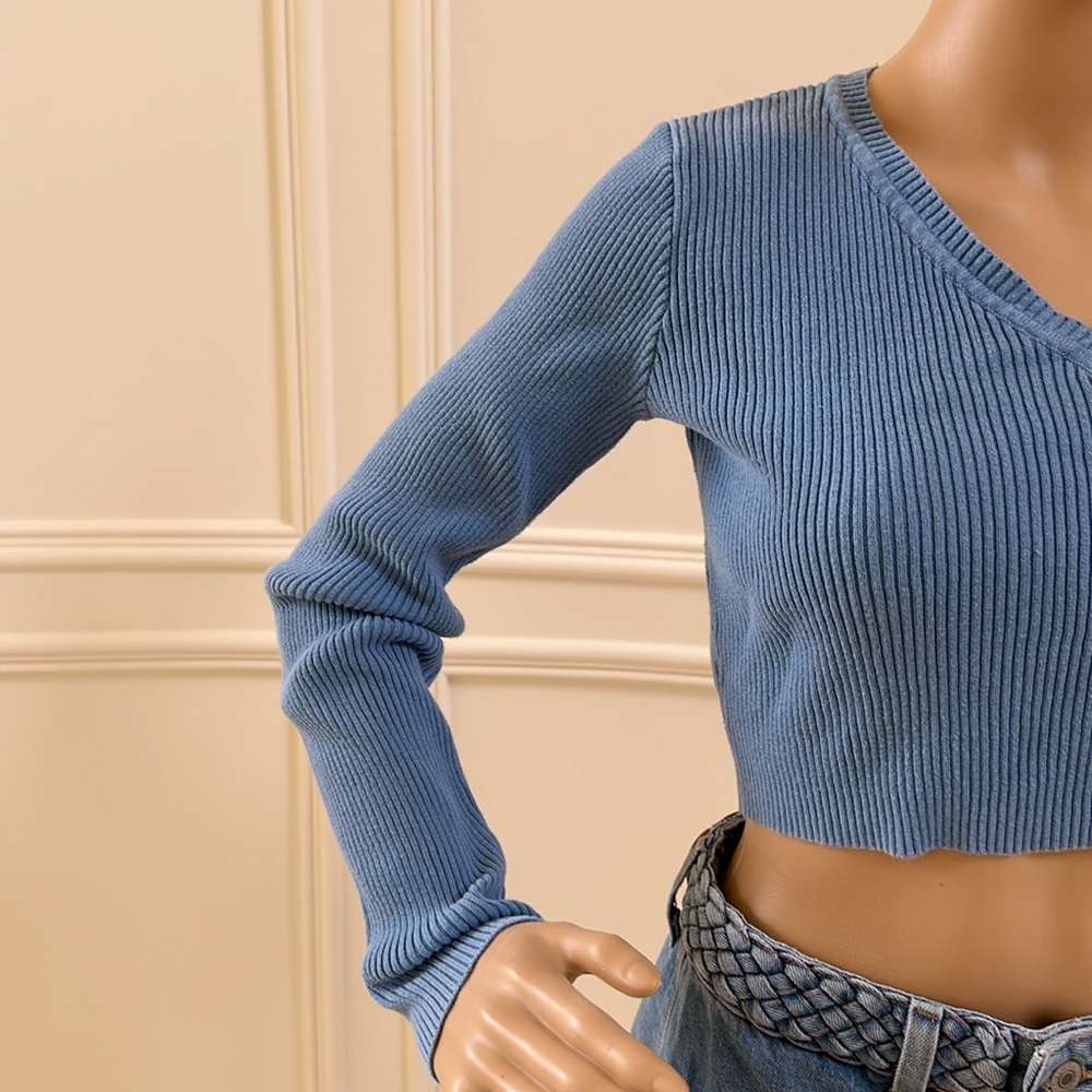 Brandy Melville V Top - Picture 2 of 5